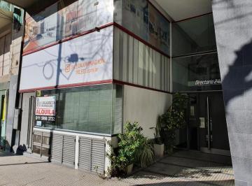 Oficina comercial · 65m² · 2 Ambientes · Espectacular Oficina/local Entrada Independiente Sobre Av Directorio
