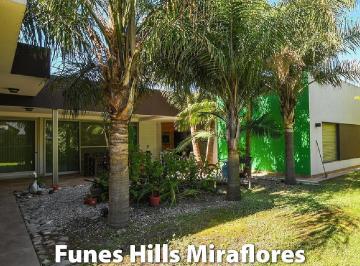 Casa · 253m² · 4 Ambientes · 2 Cocheras · Casa en Miraflores (Funes Hills)