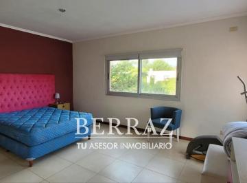 Casa · 250m² · 4 Ambientes · 1 Cochera · Casa Alquiler Anual 4 Amb Amoblado San Isidro Labrador Villanueva