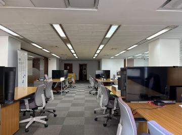 Oficina comercial , Centro / Microcentro · Oficina en Esquina con Cocheras y Grupo Electrogeno Propio!