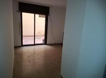 Departamento de 3 ambientes, Córdoba · Alquilo Barrio Centro con Patio