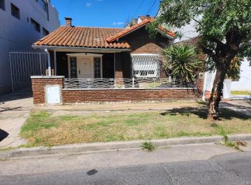 Casa · 100m² · 3 Ambientes · 6 Cocheras · Chalet 3 Ambientes Venta Ramos Mejia