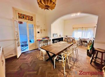 PH · 152m² · 6 Ambientes · 1 Cochera · PH en Parque Chacabuco con Terraza y Garage