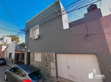 PH · 51m² · 2 Ambientes · 1 Cochera · PH en Venta 1 Dormitorio Luis Agote Rosario