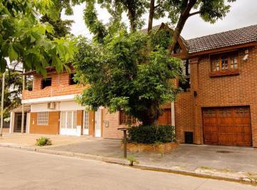 Casa · 400m² · 5 Ambientes · 3 Cocheras · Casa Venta 4 Dorm. 4 Baños 3 Cocheras 600 m² Totales - Ringuelet