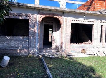 Terreno · 72m² · Venta Lote con Mejora en Moreno - Casa a Terminar