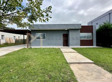 Casa · 140m² · 3 Ambientes · 2 Cocheras · Casa en Alquiler en San Eduardo, Pilar del Este, Pilar