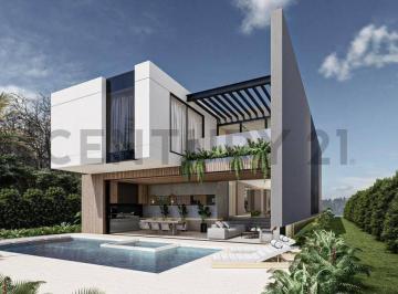 Casa · 660m² · 8 Ambientes · 2 Cocheras · Moderna y de Diseño Casa en Puentes Al Lago Central