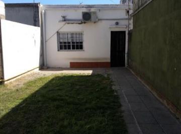 Casa de 3 ambientes, Tres de Febrero · Casa Sobre Lote Propio - Caseros