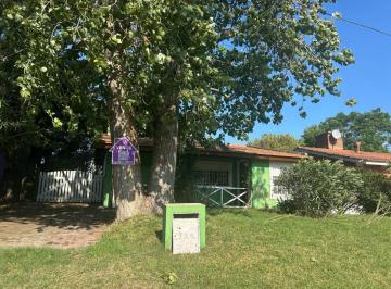 Casa · 108m² · 4 Ambientes · 1 Cochera · Oportunidad! Casa 4 Ambientes en Venta en Mar de Ostende