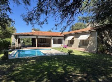 Casa · 250m² · 7 Ambientes · 2 Cocheras · Casa en Venta Country 4 Hojas con Seguridad Las 24 Hs Apta Credito Oportunidad