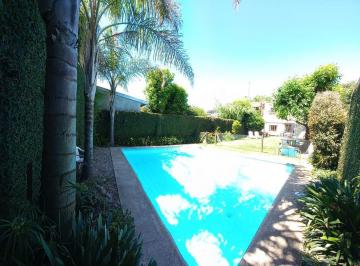 Casa · 202m² · 6 Ambientes · 1 Cochera · Casa - Boulogne Sur Mer