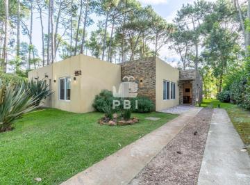 Foto1 · Casa en Venta en Solanas Country, Punta Ballena - Ref: Pbi14629