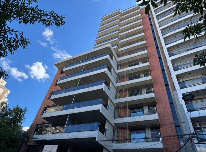 Desarrollo vertical · Alvear y Mendoza - 1, 2 y 3 Dorm.