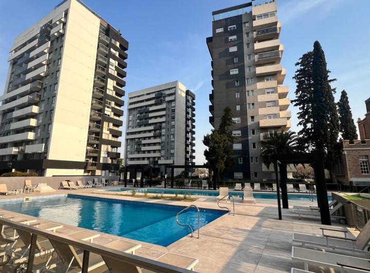 Departamento · 130m² · 5 Ambientes · 1 Cochera