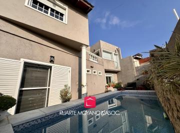 Casa · 160m² · 6 Ambientes · 1 Cochera · B° Sur Alta Gracia - 3 Dorm. - Impecable