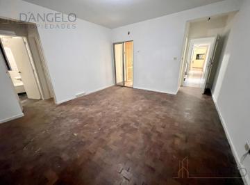 Departamento · 38m² · 2 Ambientes · 2 Amb C/patio en Pb - Recien Pintado