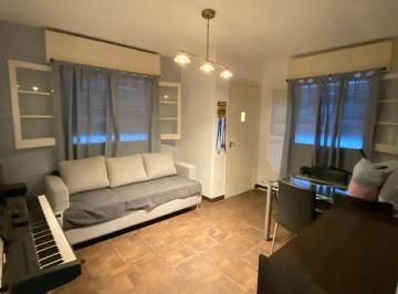 PH · 40m² · 2 Ambientes · Venta Casa en PH 2 Ambientes 1 Dormitorio Patio Terraza a m Av Laprida - Vicente Lopez VI