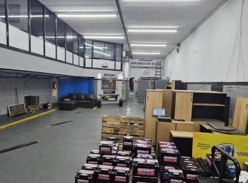 Bodega-Galpón · 1050m² · Lote Usam Pb + 5 Pisos + 1 Retiro
