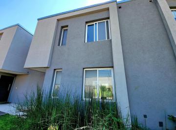Departamento · 104m² · 4 Ambientes · 2 Cocheras · Departamento Tupo Duplex en Dos Plantas