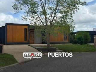 Casa · 234m² · 5 Ambientes · 1 Cochera · Casa en Venta en El Cantón Golf, El Cantón, Escobar