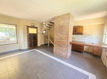 Casa · 64m² · 3 Ambientes · 1 Cochera · Venta Casa 3 Ambientes Moreno Cochera