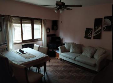 Departamento · 45m² · 2 Ambientes · Apto Crédito. Amplio y Luminoso Depto, Lavadero.