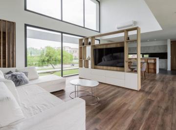 Casa · 330m² · 7 Ambientes · 4 Cocheras · Casa 7 Ambientes en Venta en Chacras de La Reserva