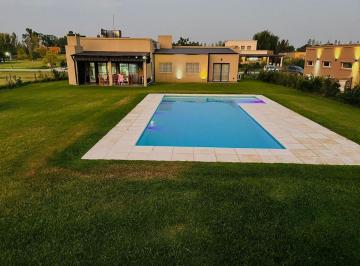 Casa · 148m² · 5 Ambientes · 2 Cocheras · Venta Casa 5 Amb Apto Cred Chacras de La Reserva