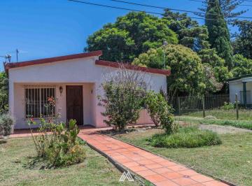 Casa · 61m² · 3 Ambientes · 1 Cochera · Venta de Casa en PH Dos Dorm. Barros Blancos