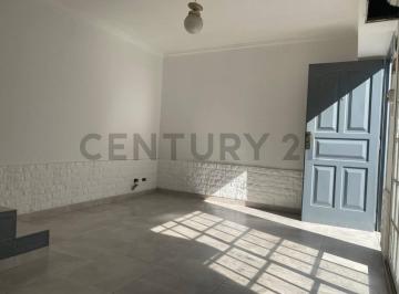 PH · 89m² · 3 Ambientes · Venta PH de 3 Ambientes con Patio en Avellaneda