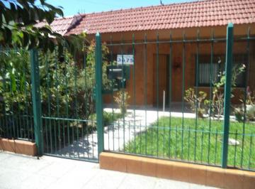 Casa · 311m² · 4 Ambientes · Casa - Temperley Este
