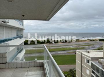 Foto1 · Alquiler Apartamento Tres Dorm. Dependencia Playa Brava Parrillero Propio