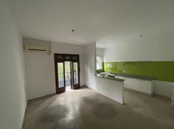 PH · 73m² · 4 Ambientes · PH en Venta - Terraza Propia - Entrada Independiente