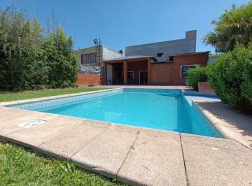 Casa · 60m² · 3 Ambientes · Venta/permuta - Casa 2 Dorm. Más Comodín, Pileta - Roldán, Santa Fe.