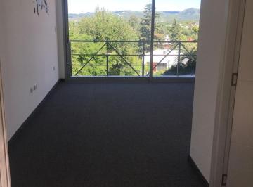 Oficina comercial · 32m² · 1 Ambiente · 1 Cochera · Oficina en Alquiler