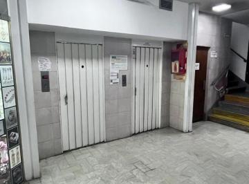 Oficina comercial · 66m² · 3 Ambientes · Oficina en Flores