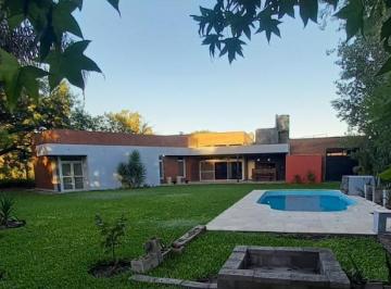 Casa · 202m² · 10 Ambientes · 2 Cocheras · Casa de Categoria en San Justo (Sta Fe)
