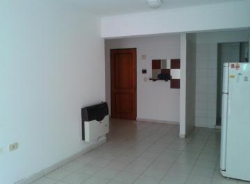 Departamento · 61m² · 3 Ambientes · Alquiler Departamento 2 Dorm. C/balcón Terraza Centro