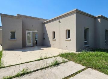 Casa · 165m² · 4 Ambientes · 4 Cocheras · Casa en El Canton - Norte