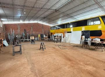 Local comercial · 270m² · 1 Ambiente · Lcf V140 - Galpón en Venta - Itaembé Miní