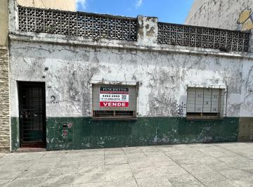 PH · 81m² · 2 Ambientes · PH en Venta a Reciclar en Tapiales