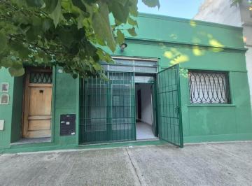 PH · 65m² · 3 Ambientes · PH 3 Amb Fte C/ E/ Independiente - 70 m²