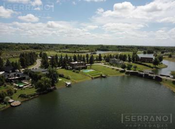 Terreno · 797m² · Venta Terreno Directo a La Laguna en Barrio Nautico El Cazal Escobar.