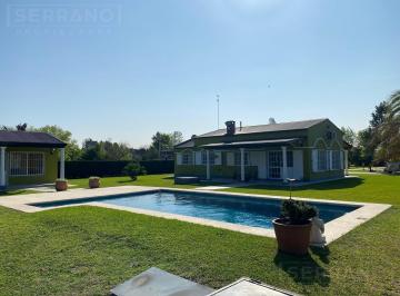 Casa · 143m² · 3 Ambientes · Venta Casa Quinta Sobre 4.400 m² de Parque con Pileta. Fatima, Pilar