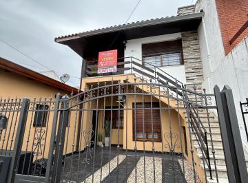 Casa de 3 ambientes, Quilmes · Casa de 3 Ambientes en Venta en Bernal Oeste