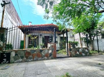 Casa · 120m² · 4 Ambientes · 1 Cochera · Casa en Venta en Haedo