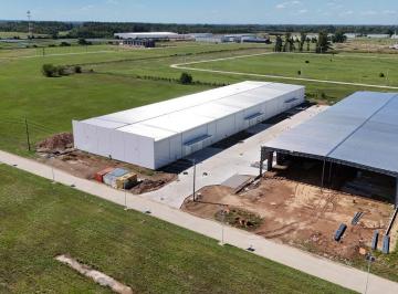 Bodega-Galpón · 1000m² · Nave Industrial y Logística Sobre Ruta 6. de 1000 m² Construídos. Seguridad 24 Hs. Los Cardales