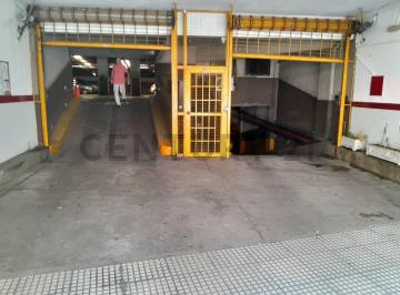 Garage · 350m² · Venta 2 (Dos) Cocheras Dobles Cubiertas - Espacio Para 4 (Cuatro) en Excelente Ubicacion