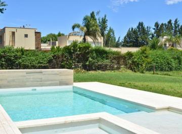 Casa de 4 ambientes, Ezeiza · Casa en Venta en El Rebenque - Canning